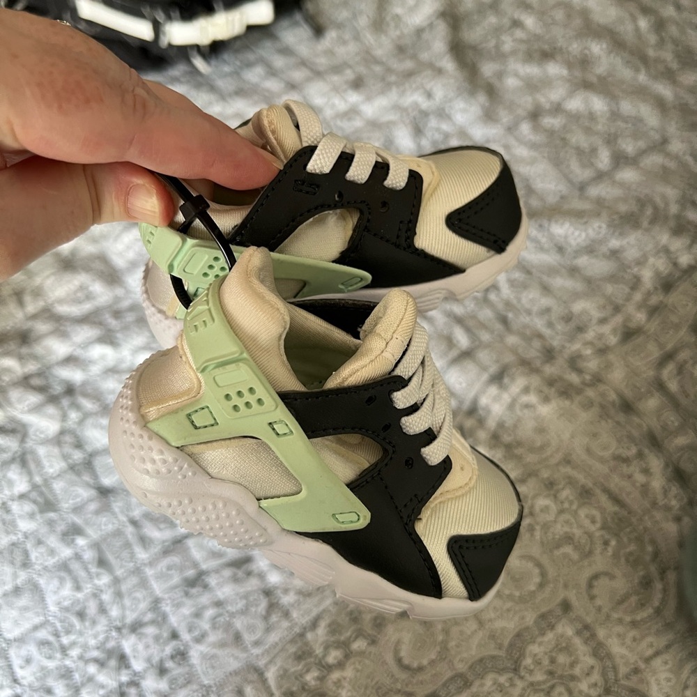 Nike baby 4C